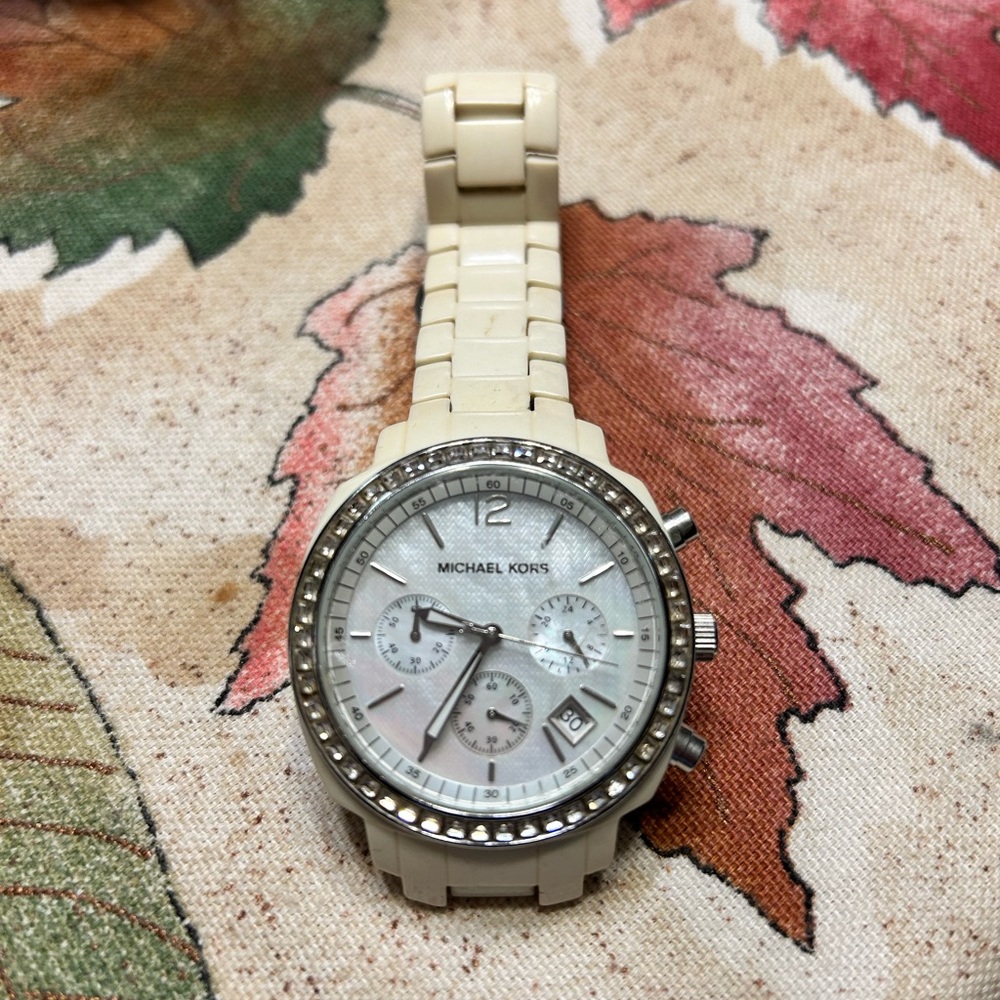 Watch Michael kors